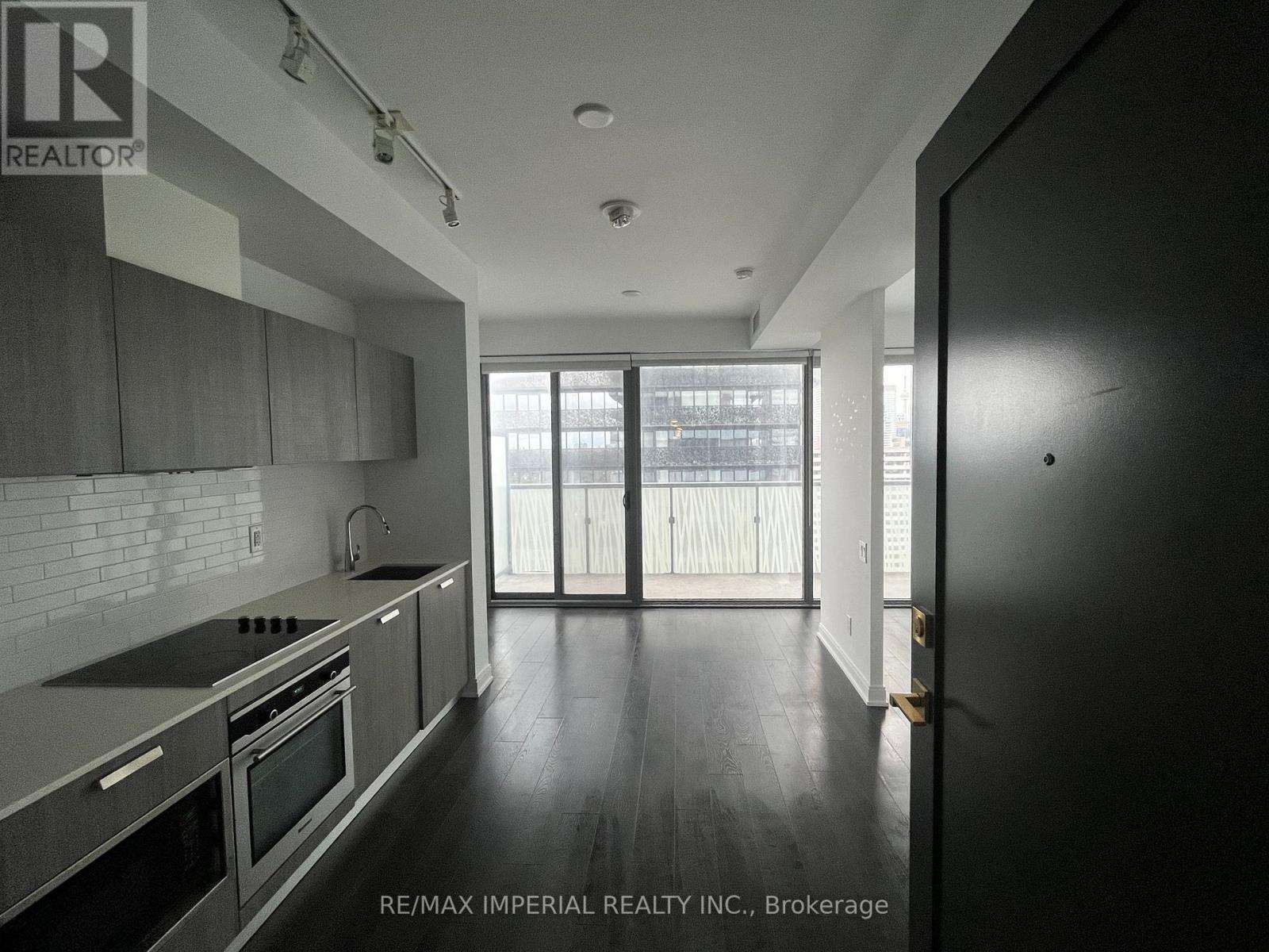 2304 - 50 Charles Street E, Toronto, Ontario  M4Y 0C3 - Photo 2 - C13723286