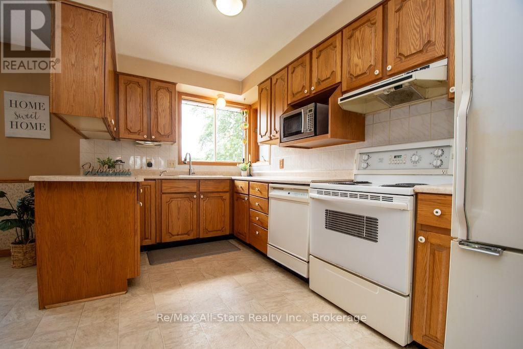 295 Yelverton Road, Kawartha Lakes, Ontario  L0B 1K0 - Photo 11 - X13723250