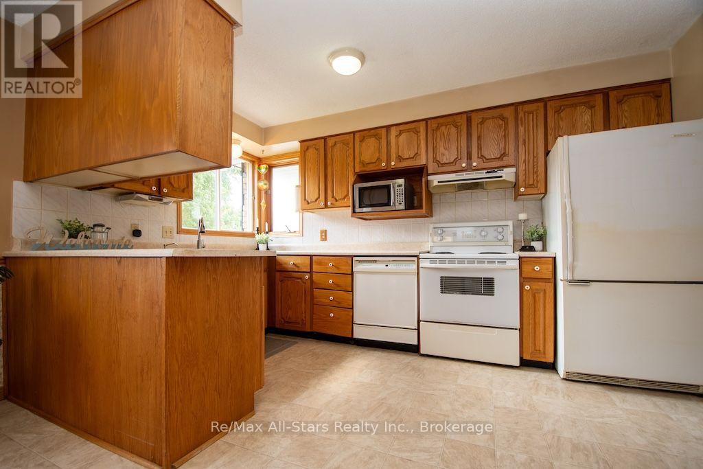 295 Yelverton Road, Kawartha Lakes, Ontario  L0B 1K0 - Photo 12 - X13723250