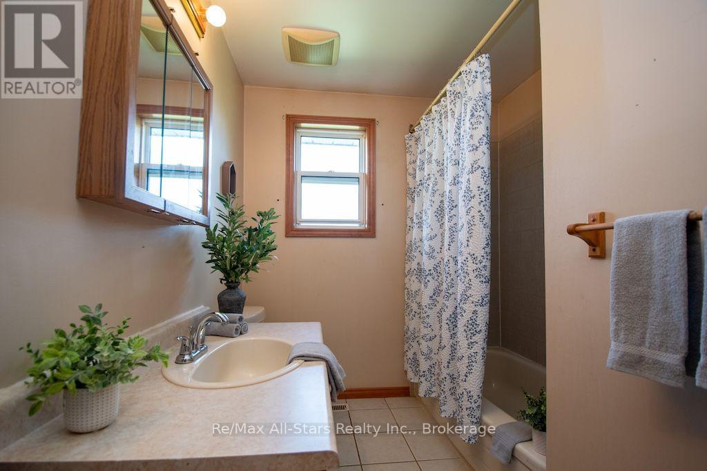 295 Yelverton Road, Kawartha Lakes, Ontario  L0B 1K0 - Photo 17 - X13723250