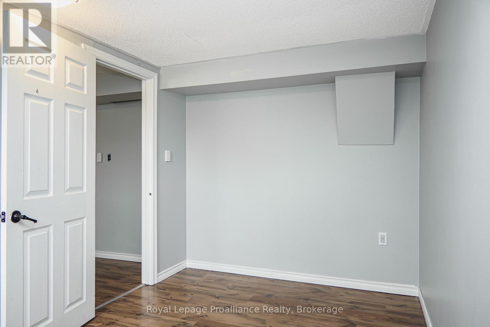 21 Pepper Avenue, Belleville, Ontario  K8P 4R2 - Photo 6 - X13723278