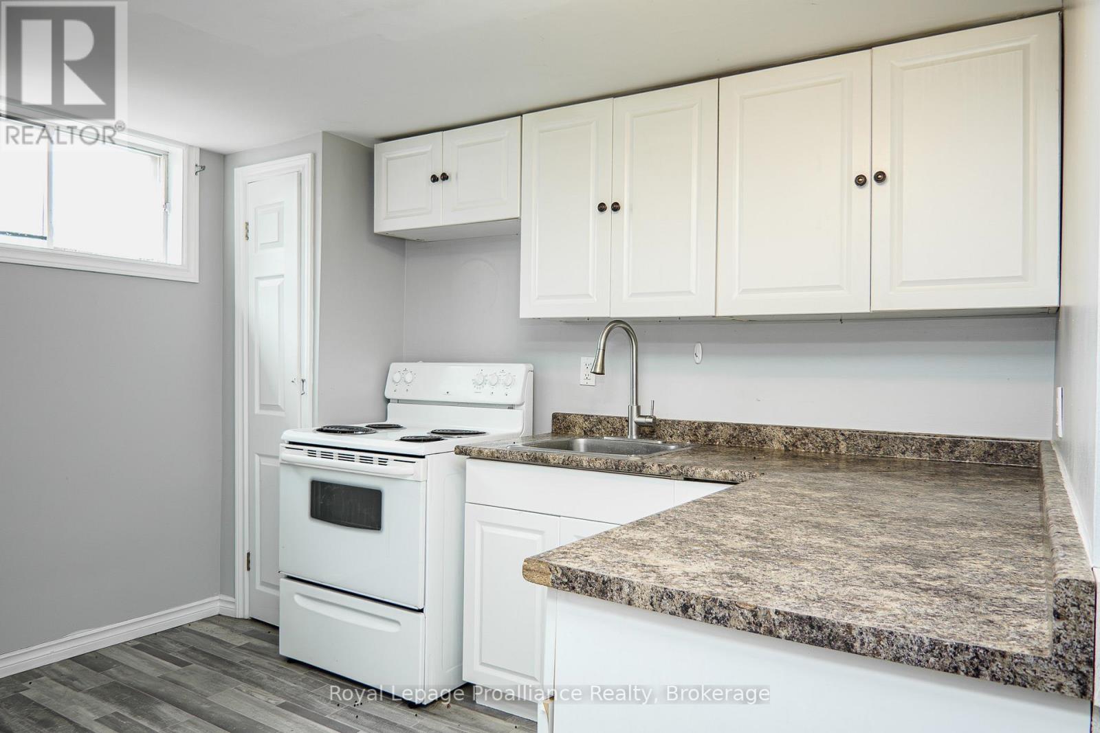21 Pepper Avenue, Belleville, Ontario  K8P 4R2 - Photo 7 - X13723278