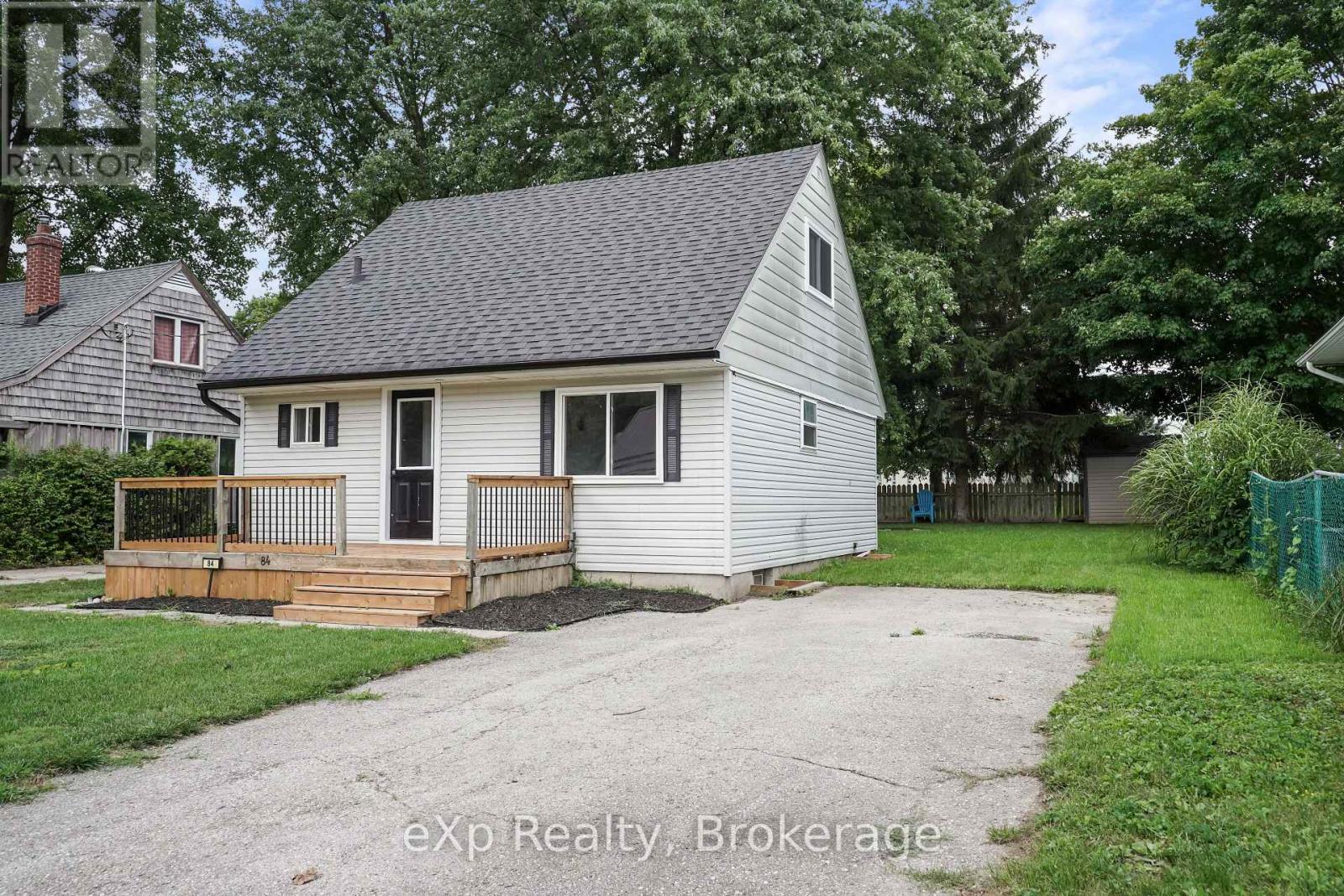 84 Victoria Boulevard, Huron East, Ontario  N0M 1L0 - Photo 2 - X13723160