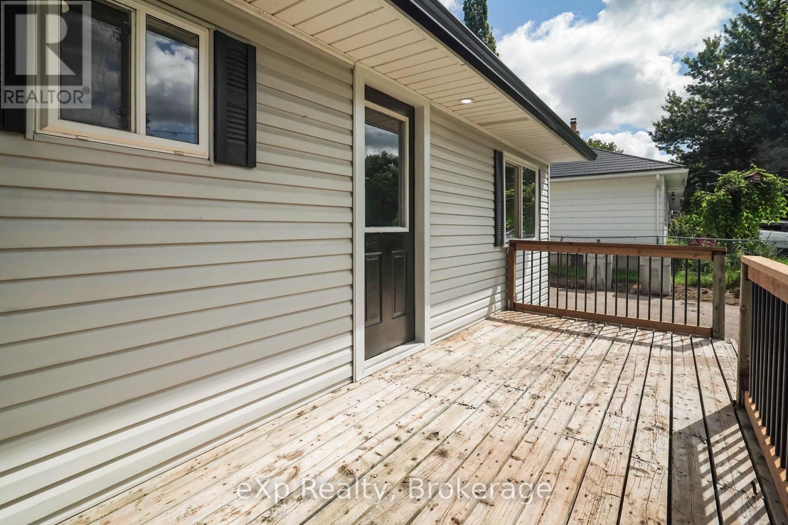 84 Victoria Boulevard, Huron East, Ontario  N0M 1L0 - Photo 6 - X13723160