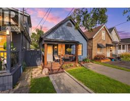 67 ROBINS Avenue, Hamilton, Ontario
