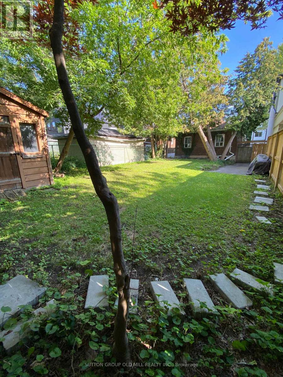 46 Richard Avenue, Toronto, Ontario  M4L 1W9 - Photo 39 - E13723220