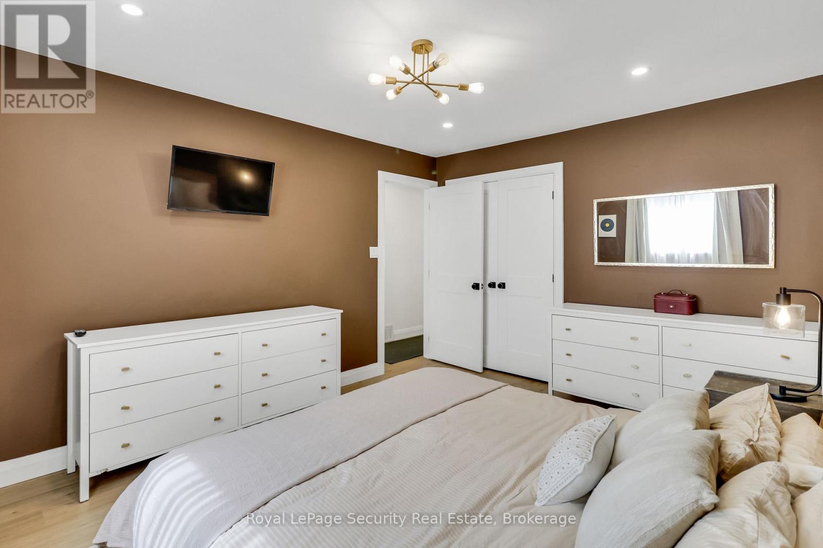 1045 Lebanon Drive, Innisfil, Ontario  L9S 2B7 - Photo 24 - N13723196
