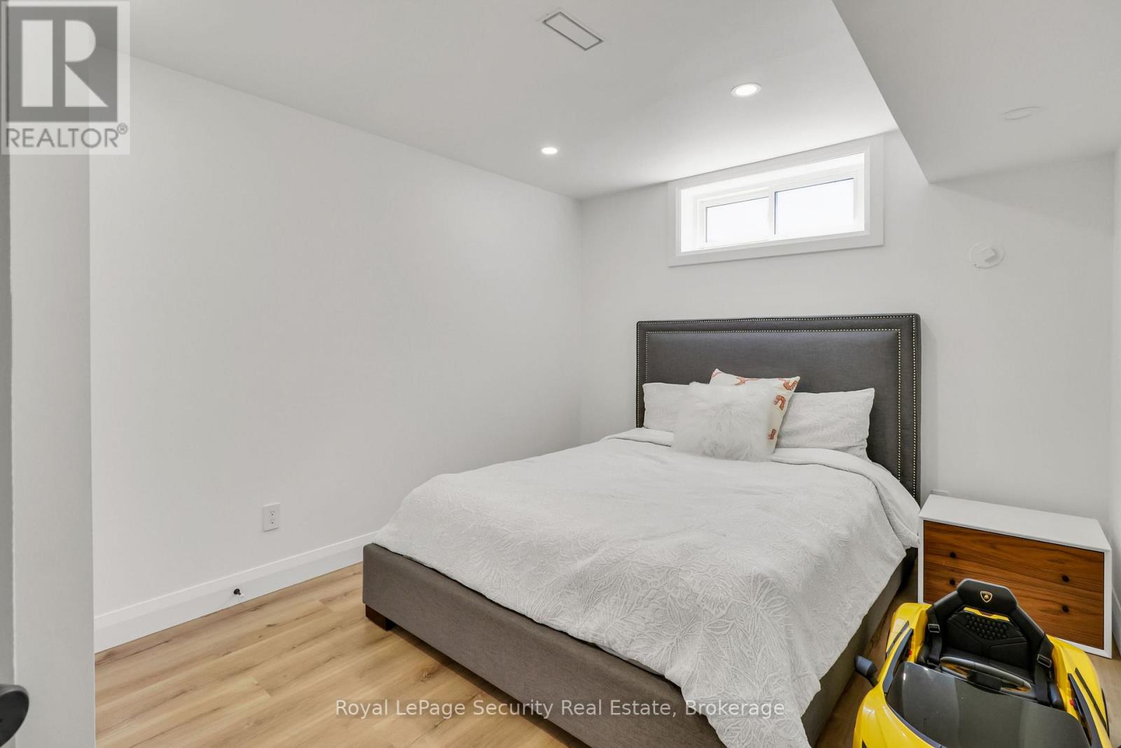 1045 Lebanon Drive, Innisfil, Ontario  L9S 2B7 - Photo 29 - N13723196