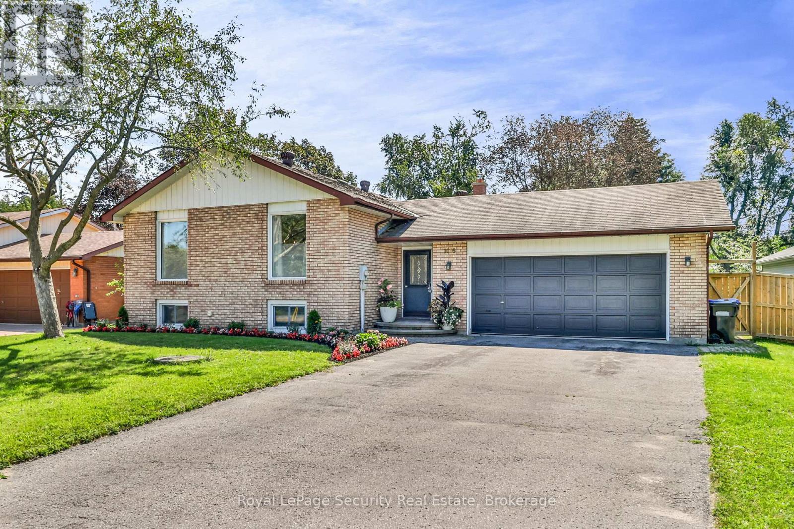 1045 Lebanon Drive, Innisfil, Ontario  L9S 2B7 - Photo 3 - N13723196