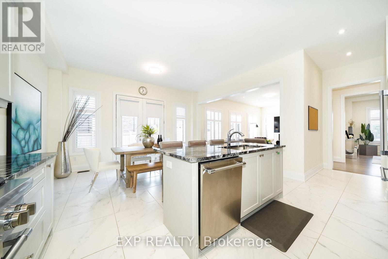 38 Bud Leggett Crescent, Georgina, Ontario  L4P 0T1 - Photo 21 - N13723208