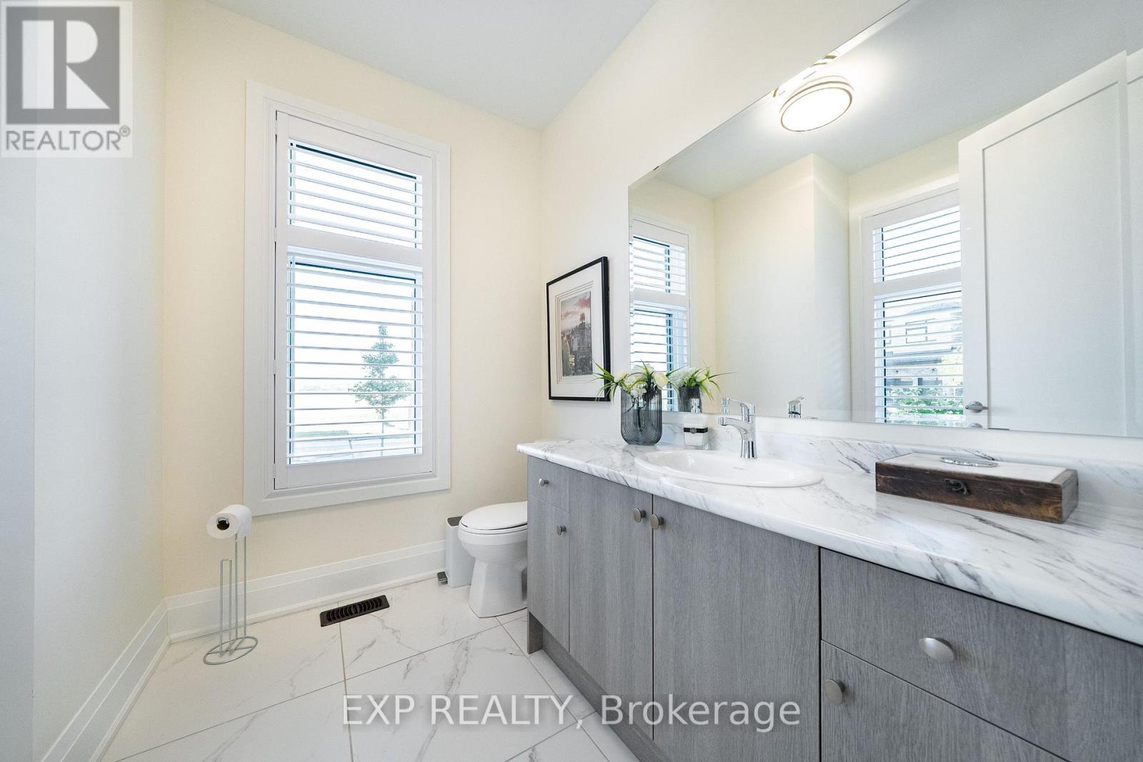 38 Bud Leggett Crescent, Georgina, Ontario  L4P 0T1 - Photo 9 - N13723208