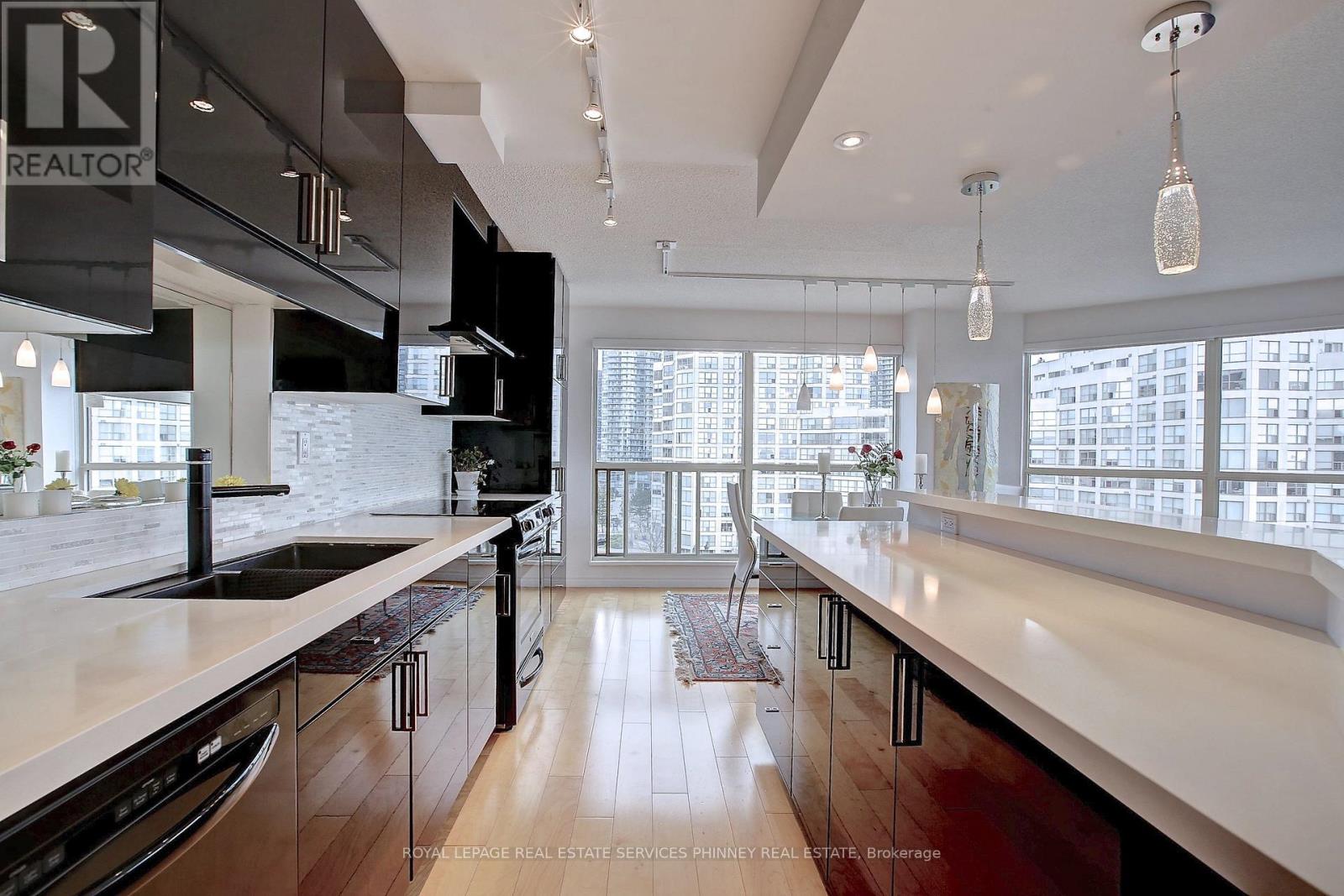 802 - 2267 Lake Shore Boulevard, Toronto, Ontario  M8V 3X2 - Photo 10 - W13723158