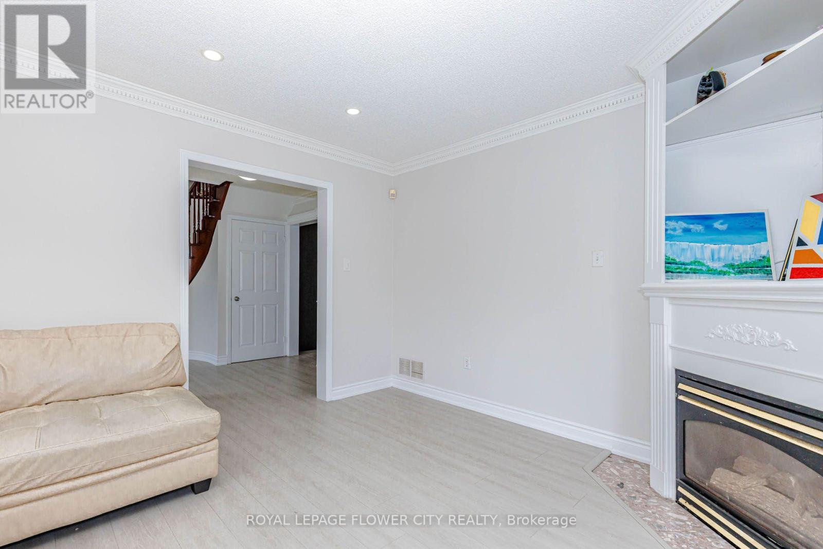 14 Canarvan Court, Brampton, Ontario  L6Y 4X5 - Photo 8 - W13723234