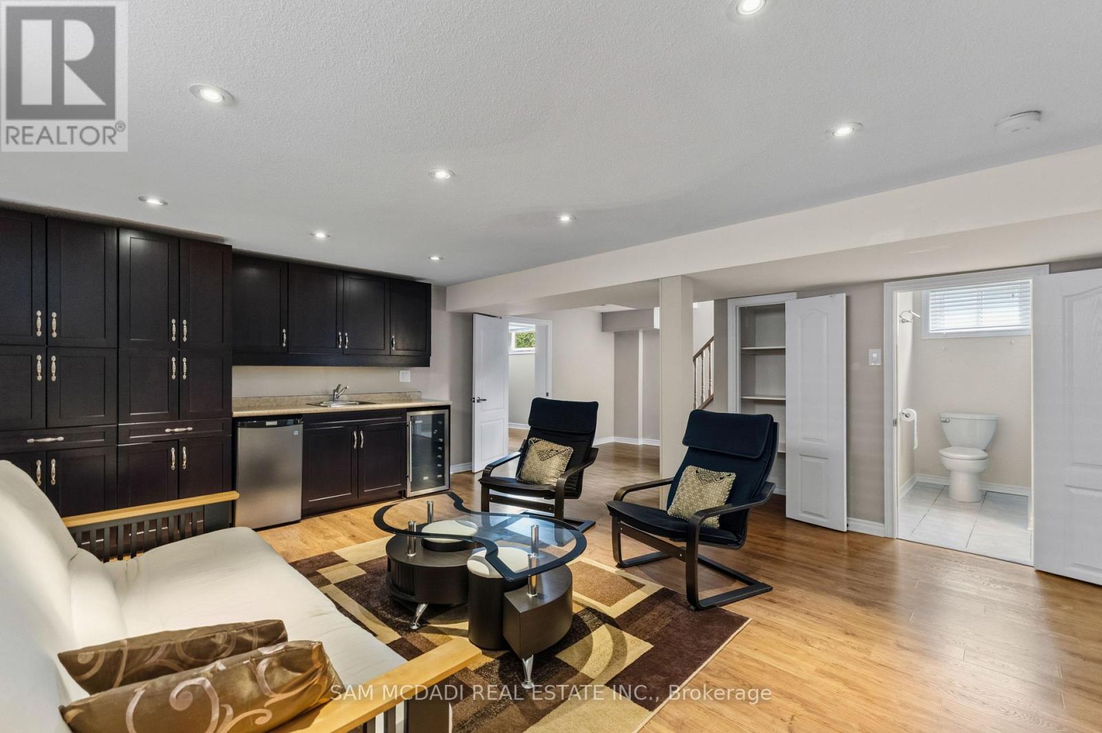 248 Wellesworth Drive, Toronto, Ontario  M9C 4S6 - Photo 12 - W13723244