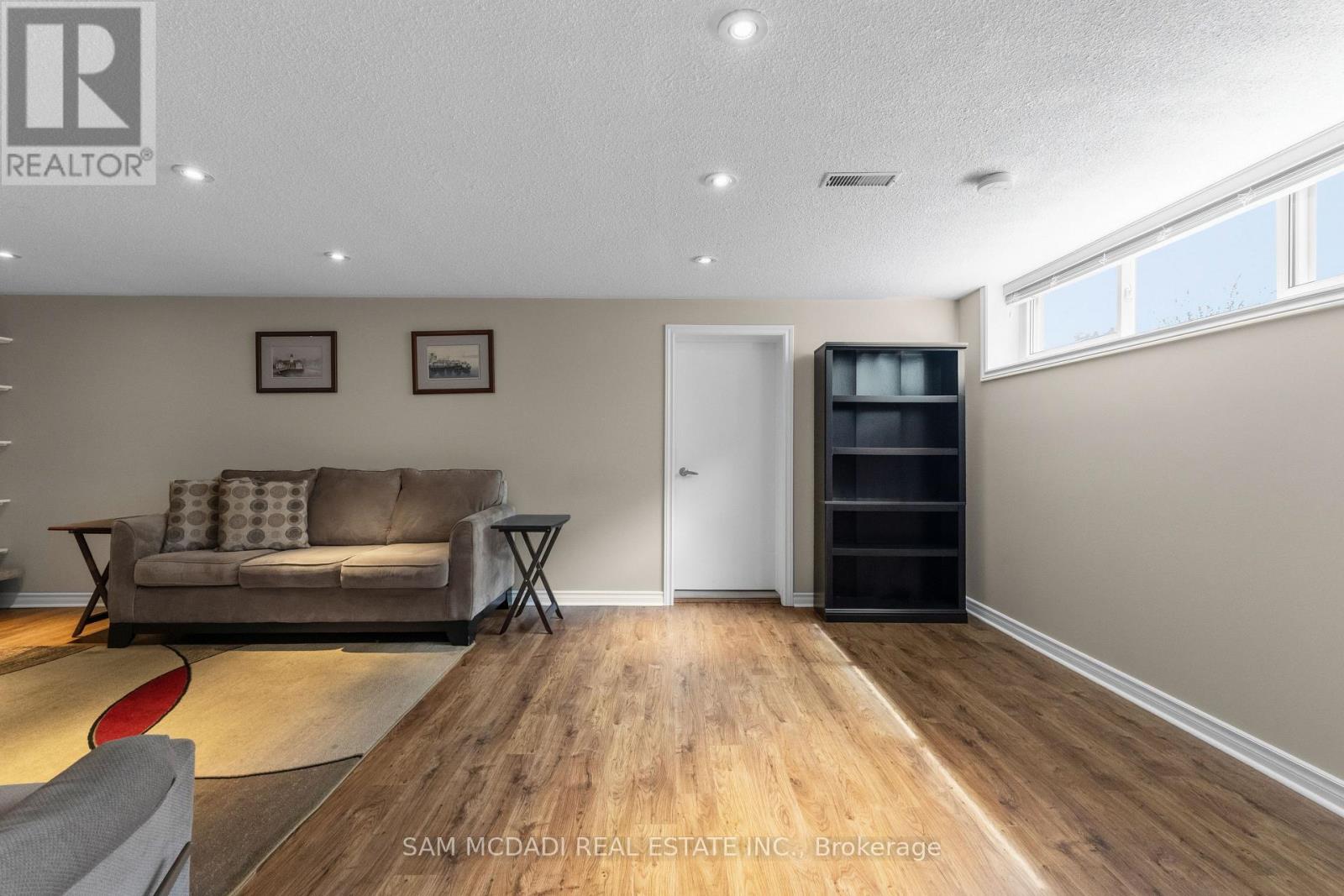 248 Wellesworth Drive, Toronto, Ontario  M9C 4S6 - Photo 17 - W13723244