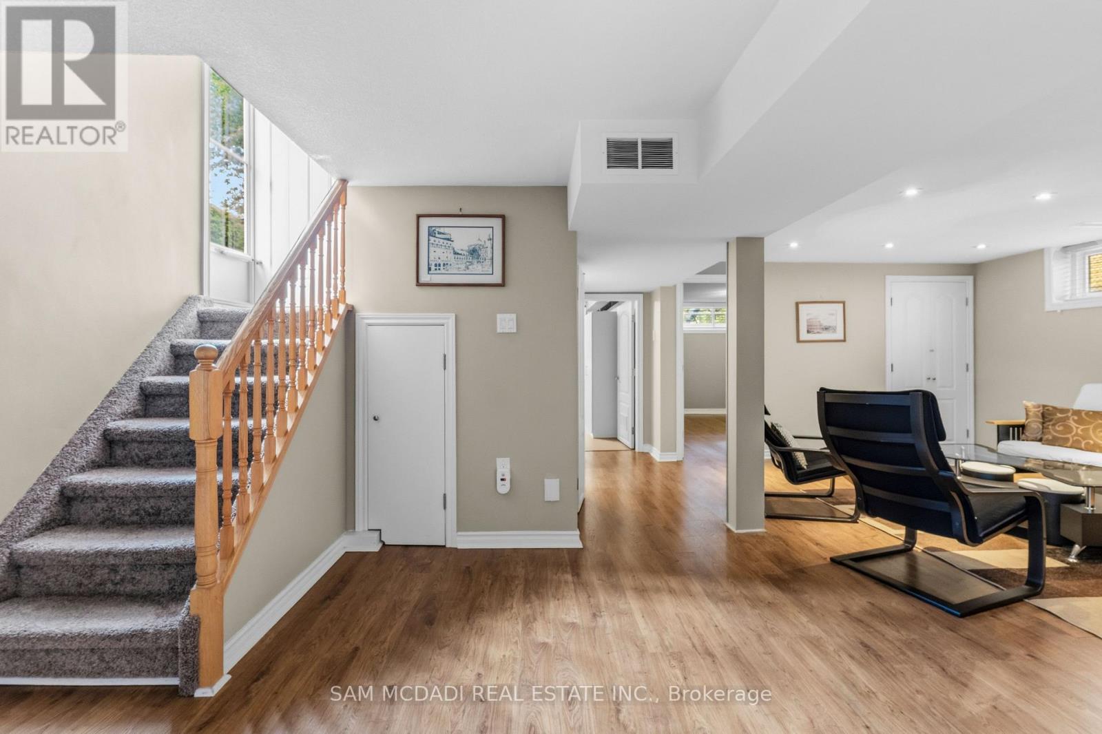248 Wellesworth Drive, Toronto, Ontario  M9C 4S6 - Photo 20 - W13723244