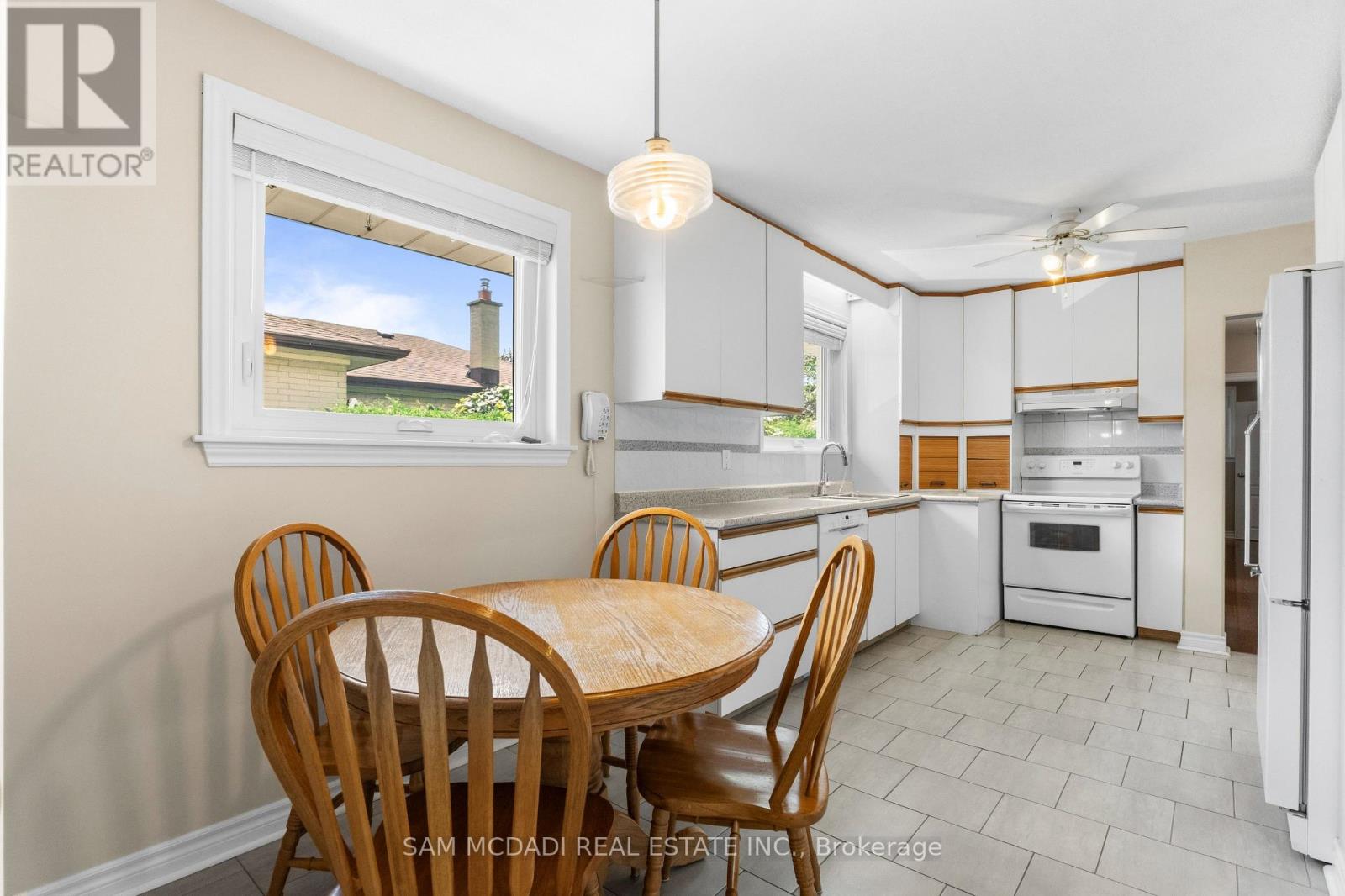248 Wellesworth Drive, Toronto, Ontario  M9C 4S6 - Photo 24 - W13723244