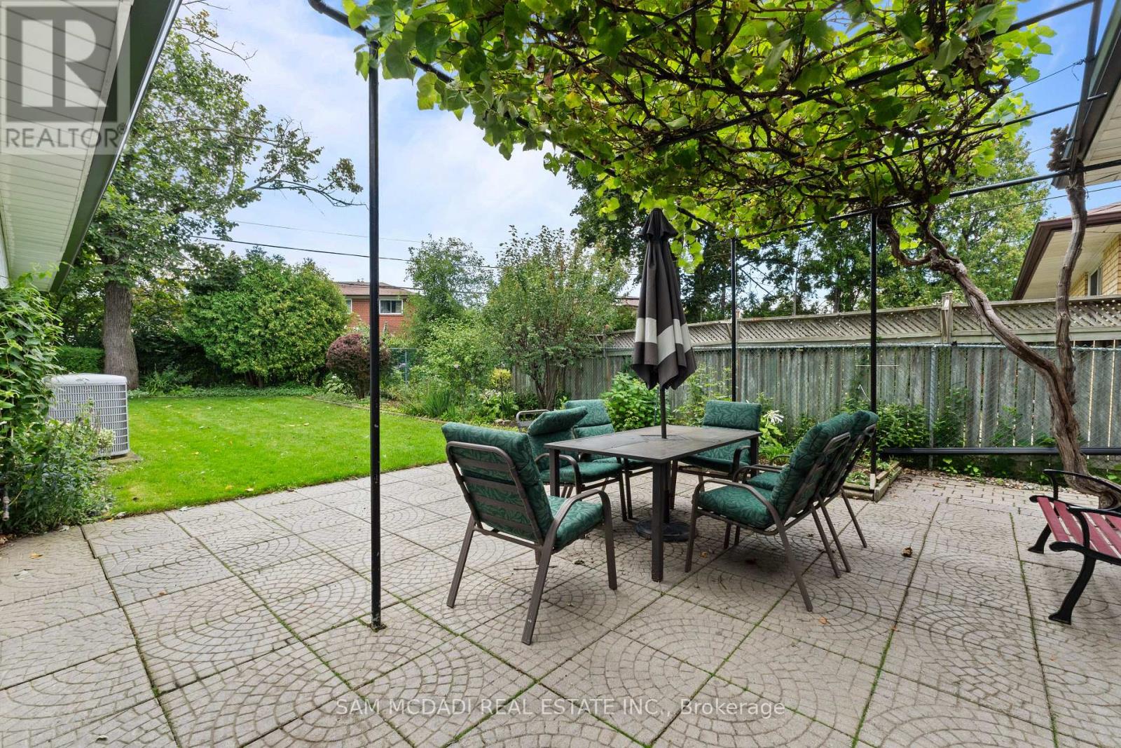 248 Wellesworth Drive, Toronto, Ontario  M9C 4S6 - Photo 6 - W13723244