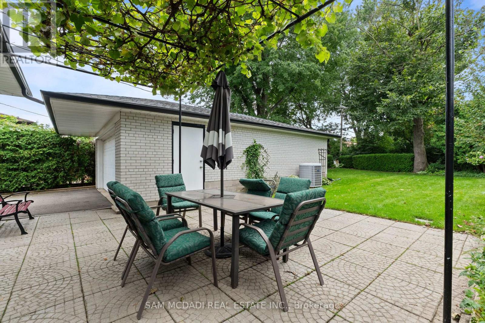 248 Wellesworth Drive, Toronto, Ontario  M9C 4S6 - Photo 7 - W13723244