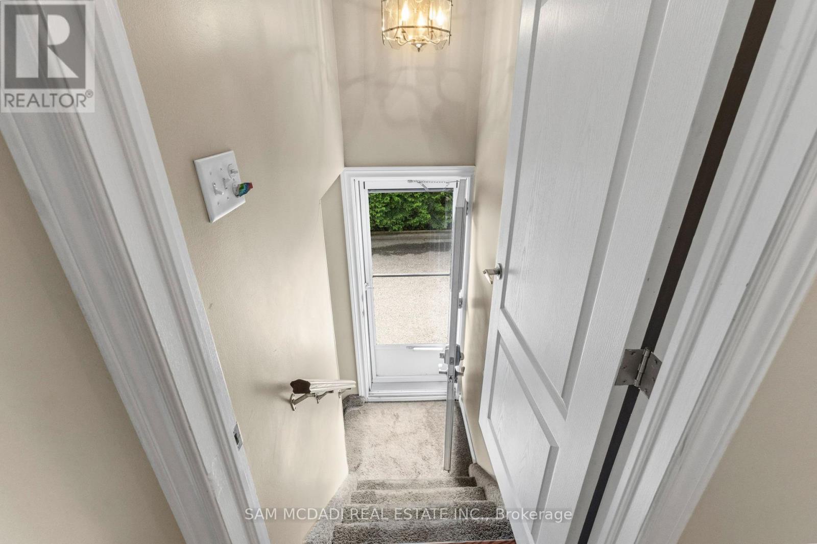 248 Wellesworth Drive, Toronto, Ontario  M9C 4S6 - Photo 9 - W13723244