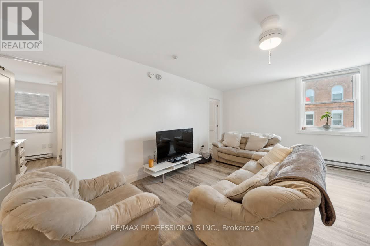 2 - 14 MANITOBA STREET, Bracebridge, Ontario