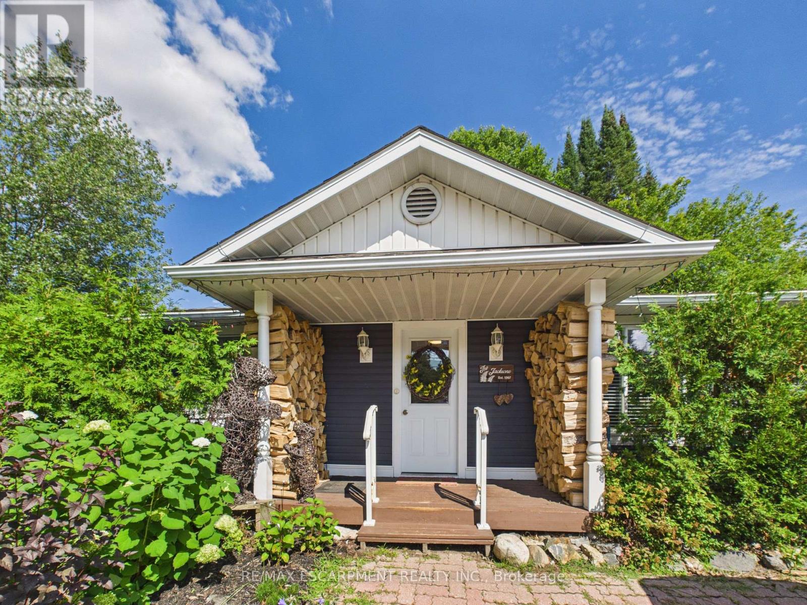 25 WELLINGTON STREET, Bracebridge, Ontario
