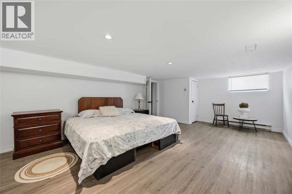 207 Victoria Avenue East, Point Edward, Ontario  N7V 1H7 - Photo 29 - 26020949