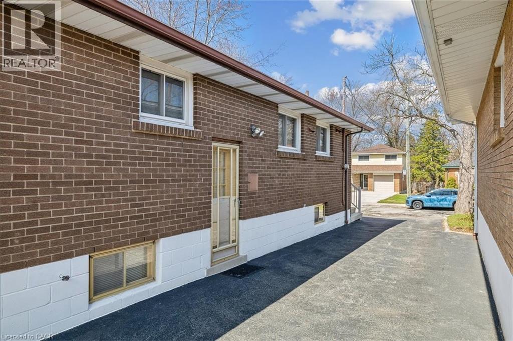 11 Duff Street, Hamilton, Ontario  L9C 1A8 - Photo 6 - 40845683