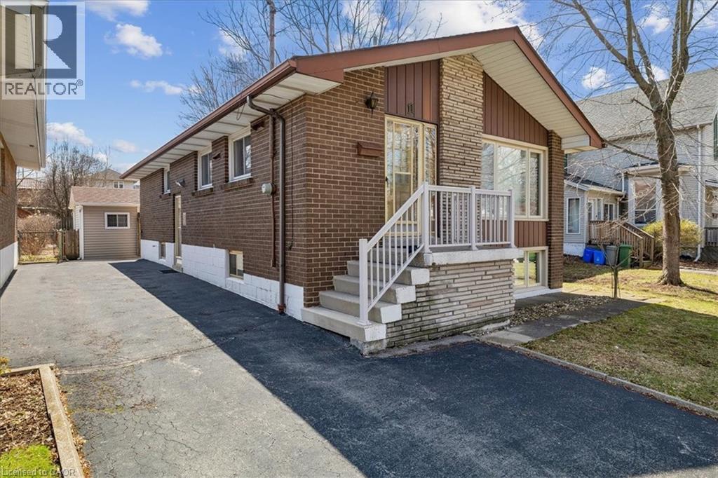 11 Duff Street, Hamilton, Ontario  L9C 1A8 - Photo 4 - 40845683