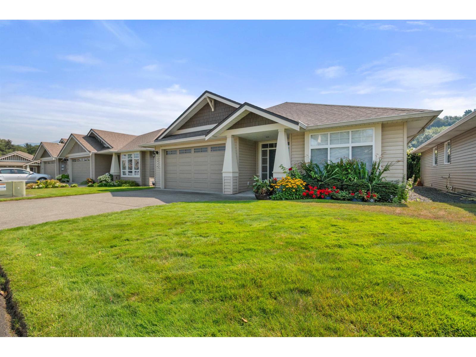 5976 Hunter Creek Crescent, Sardis South, Chilliwack, British Columbia  V2R 0B7 - Photo 3 - R3159288