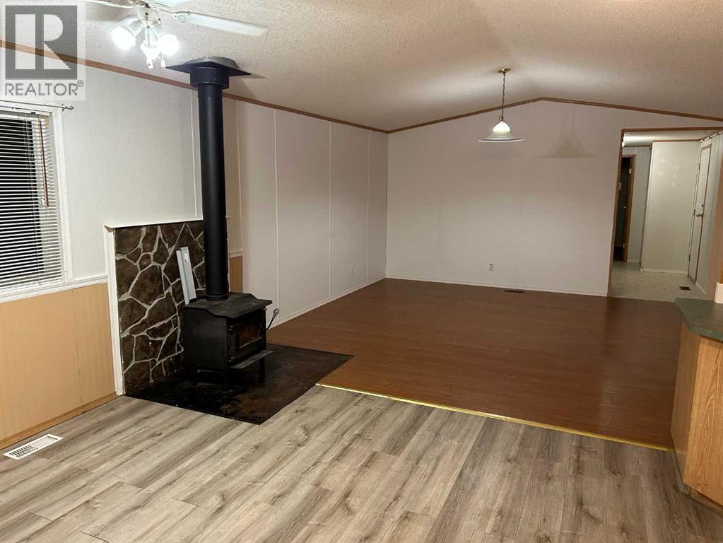 16 1 Street W, Faust, Alberta  T0G 0X0 - Photo 5 - A2280561