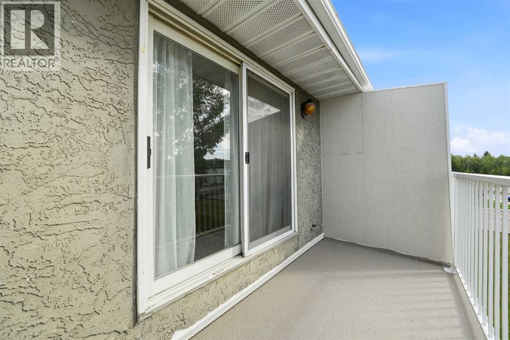 305, 19 Bennett Street, Red Deer, Alberta  T4R 1V3 - Photo 3 - A2337641