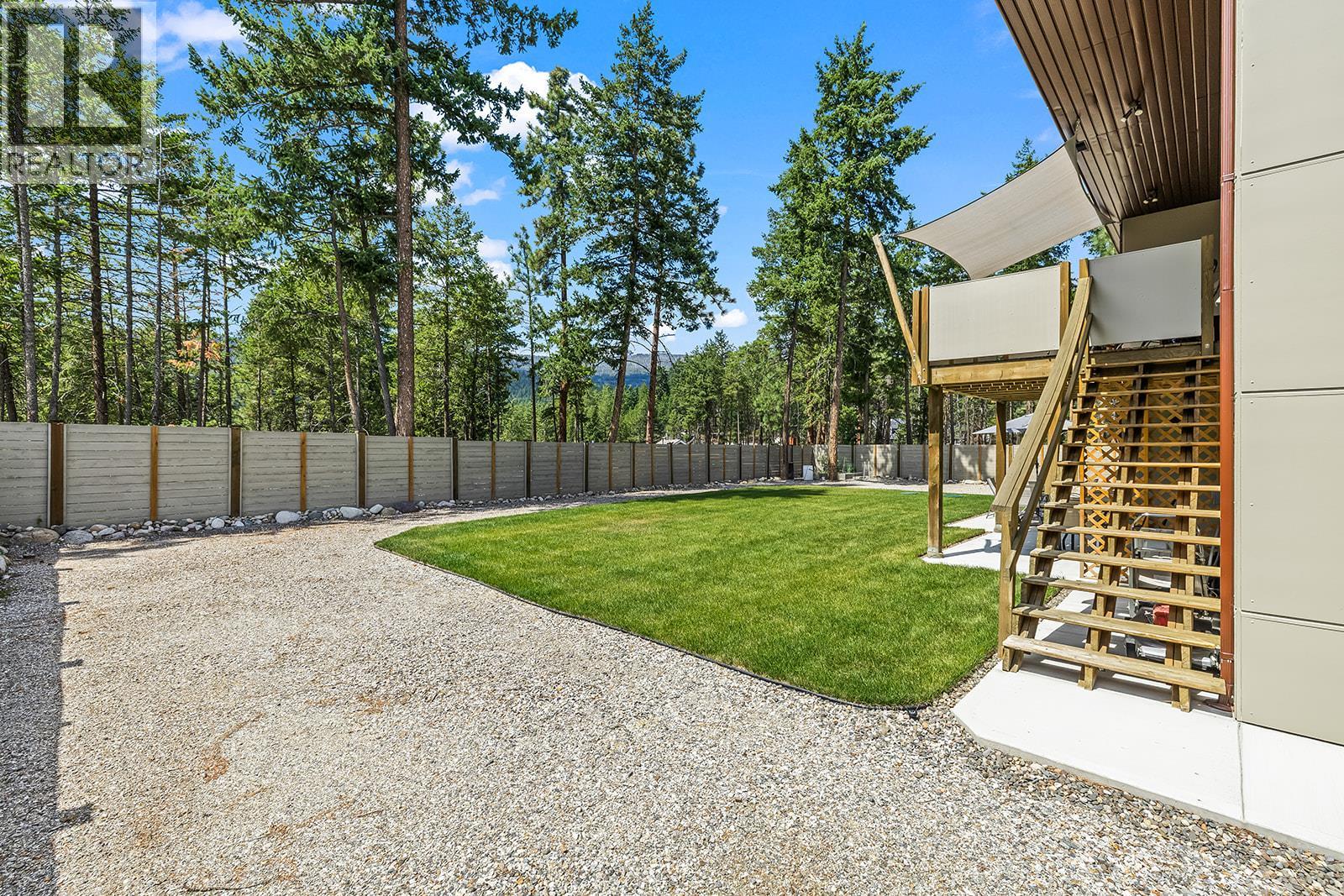 7141 Dunwaters Road, Kelowna, British Columbia  V1Z 3W5 - Photo 12 - 10398795