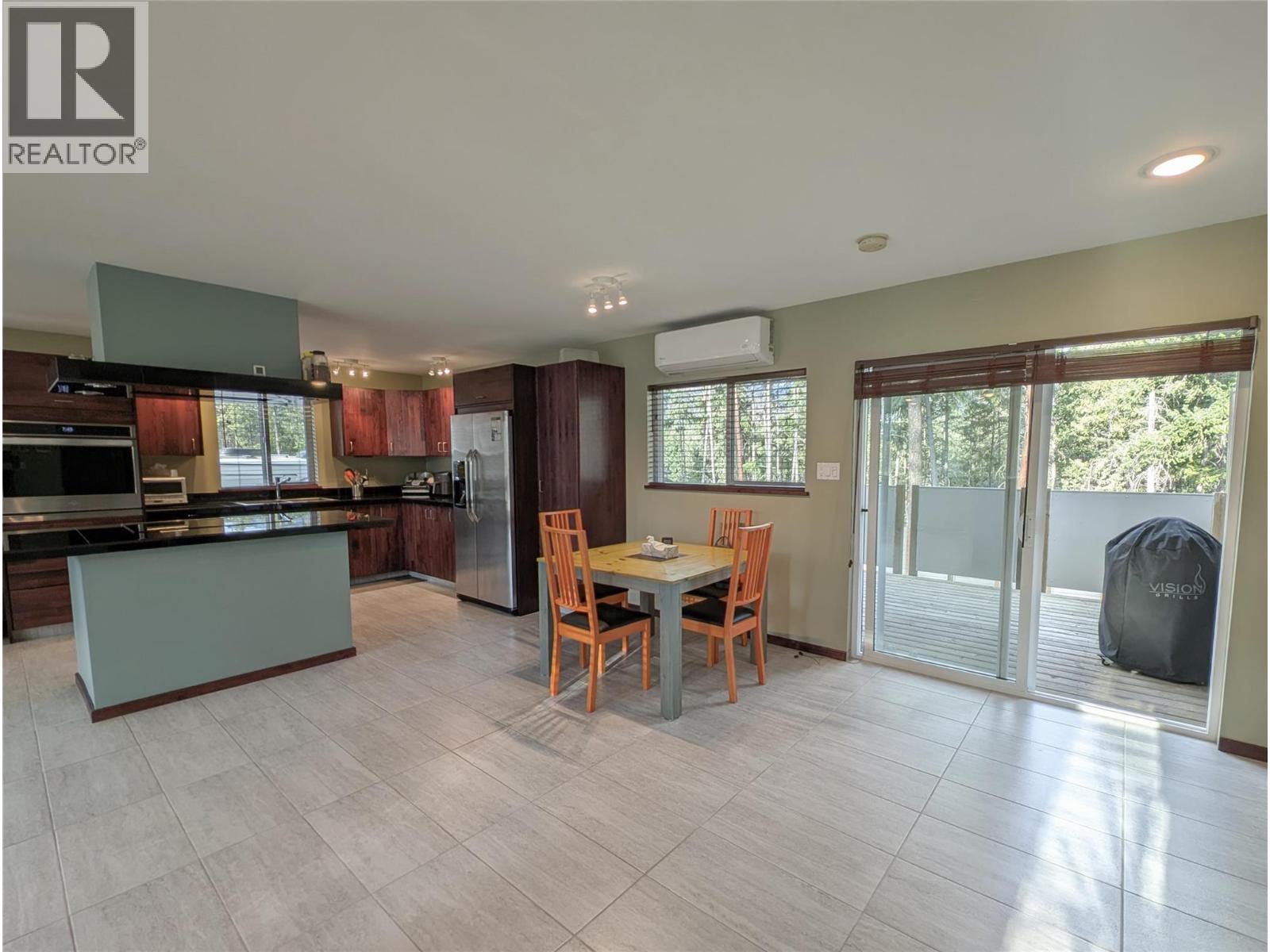 7141 Dunwaters Road, Kelowna, British Columbia  V1Z 3W5 - Photo 30 - 10398795