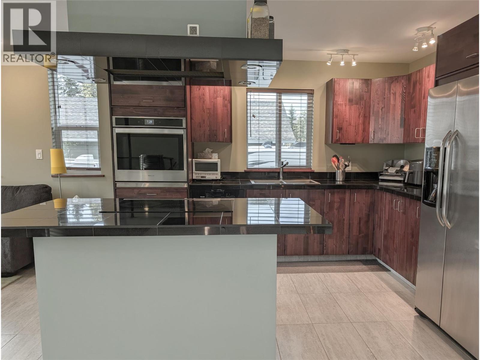 7141 Dunwaters Road, Kelowna, British Columbia  V1Z 3W5 - Photo 25 - 10398795