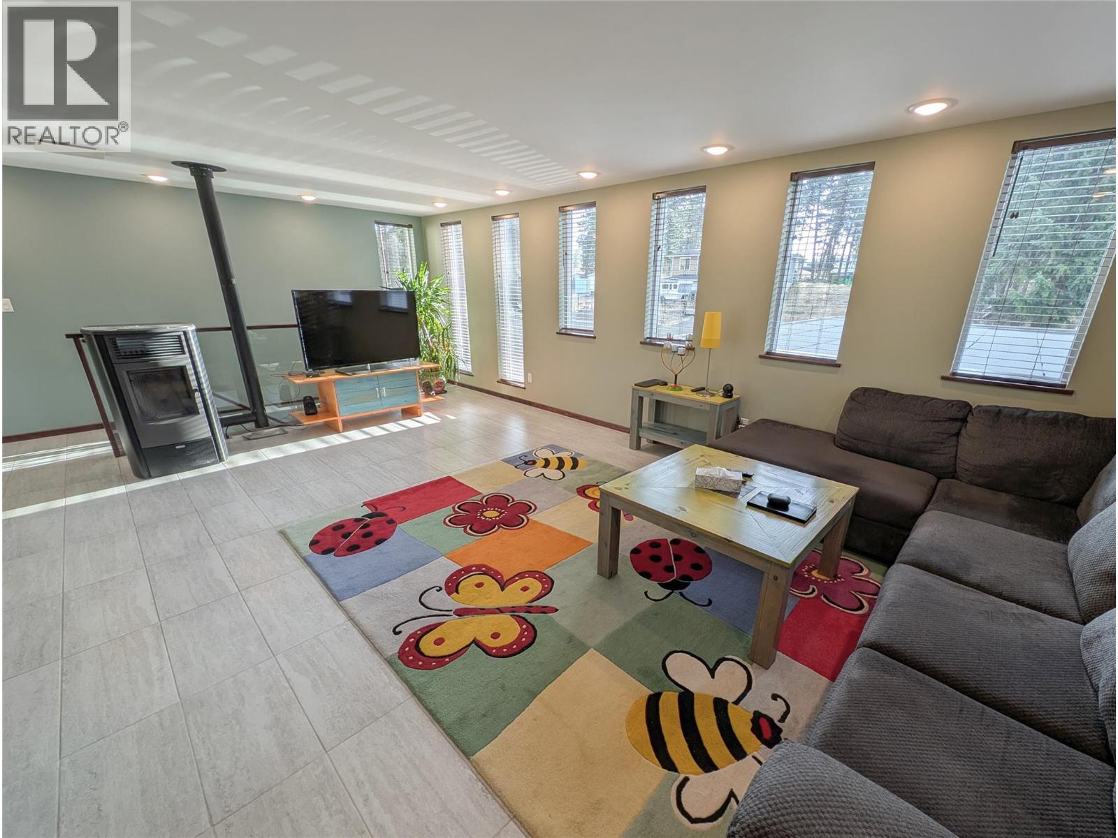 7141 Dunwaters Road, Kelowna, British Columbia  V1Z 3W5 - Photo 28 - 10398795