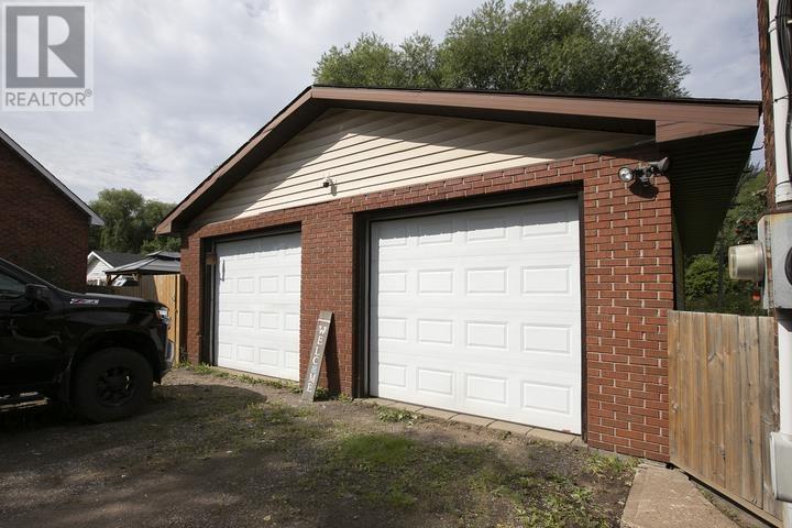 317 Goulais Ave, Sault Ste. Marie, Ontario  P6C 5A3 - Photo 4 - SM262357