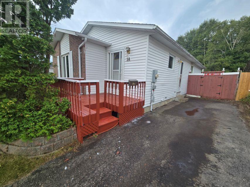 58 Taylor BLVD, Elliot Lake, Ontario