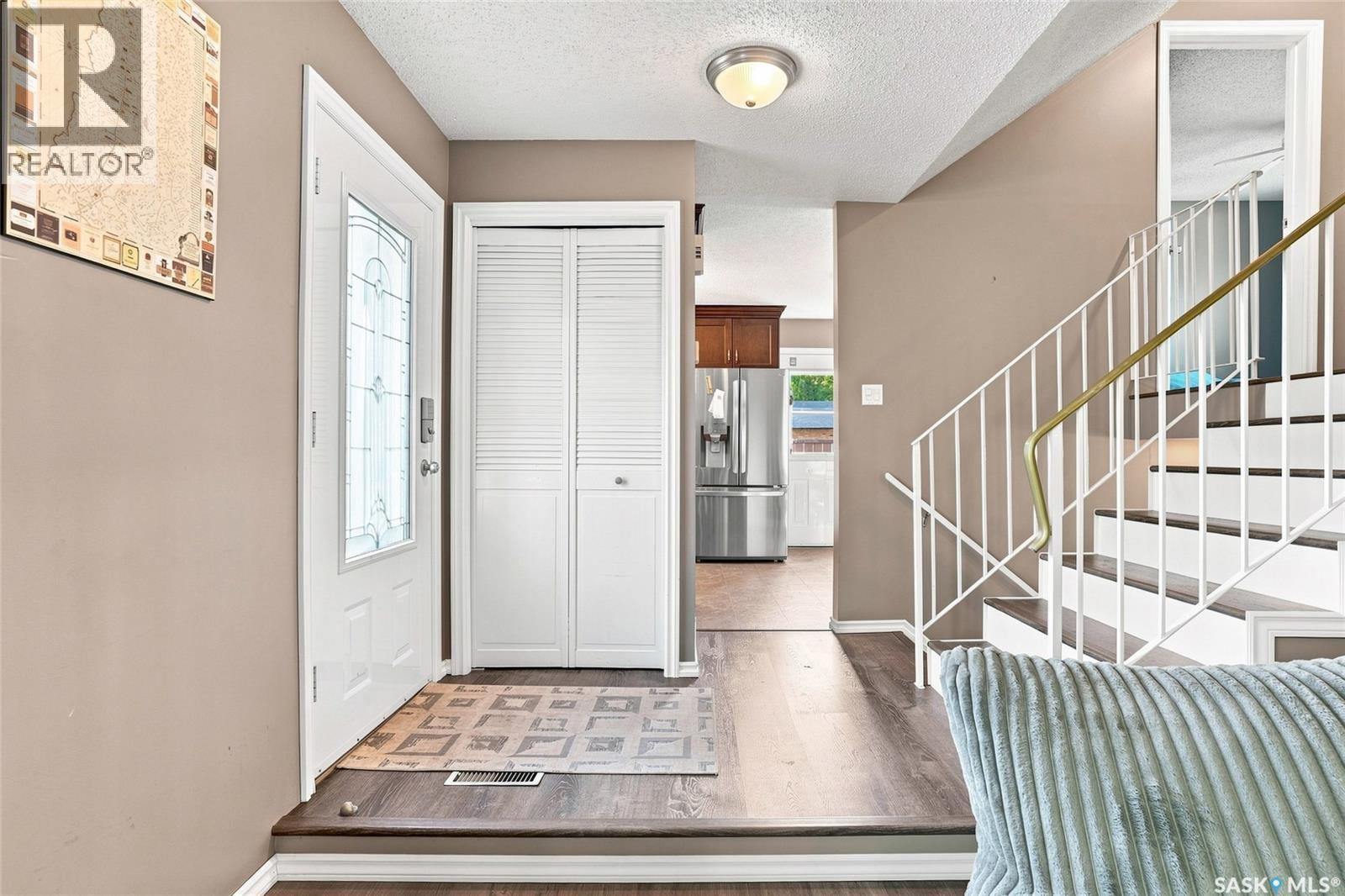 439 Turtle Place, Saskatoon, Saskatchewan  S7K 4V9 - Photo 2 - SK046933