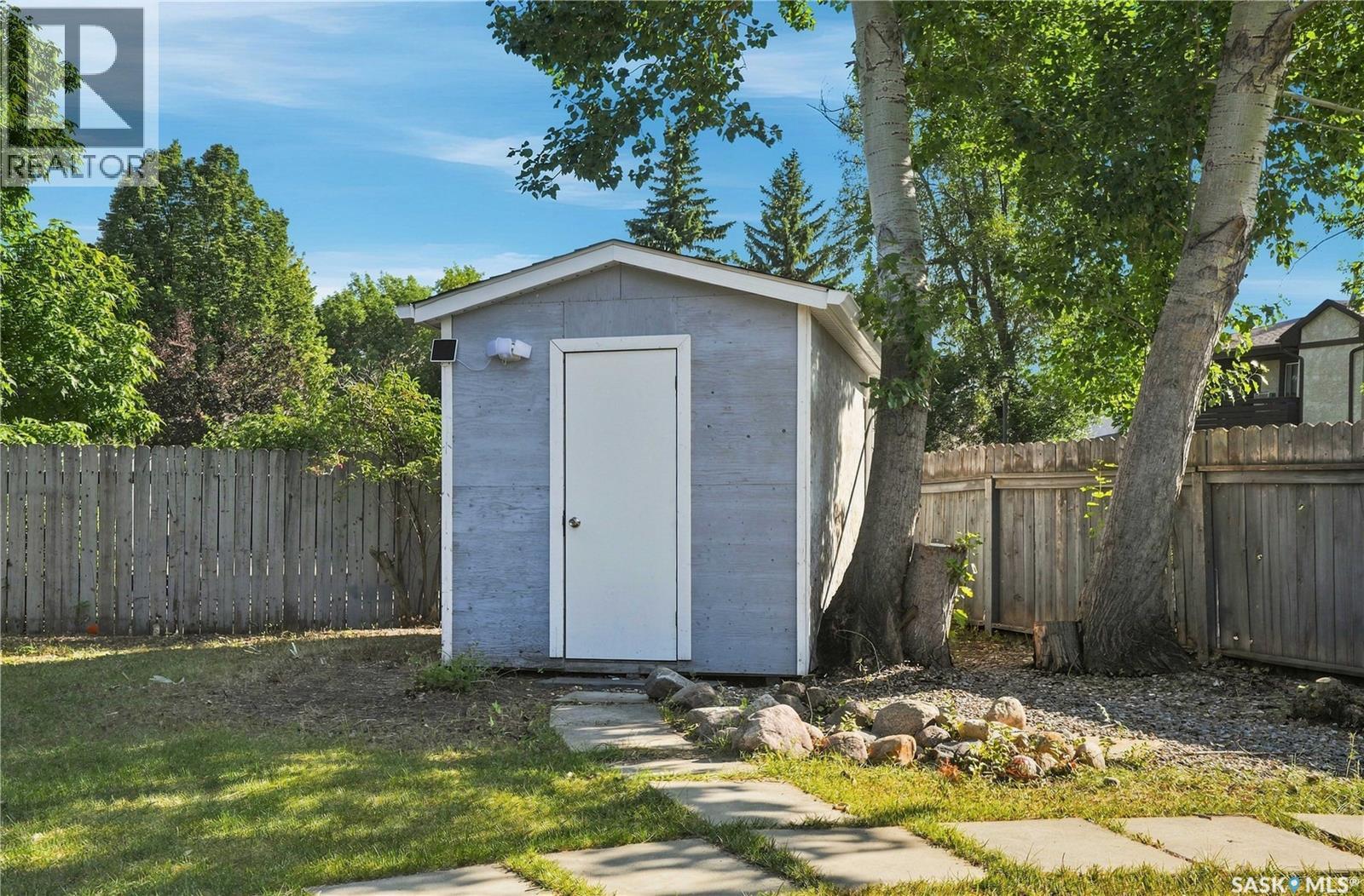 607 Lenore Drive, Saskatoon, Saskatchewan  S7K 5G7 - Photo 48 - SK046926