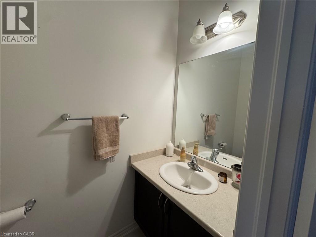 173 Flagg Avenue, Brant County, Ontario  N3L 0K5 - Photo 3 - 40858996