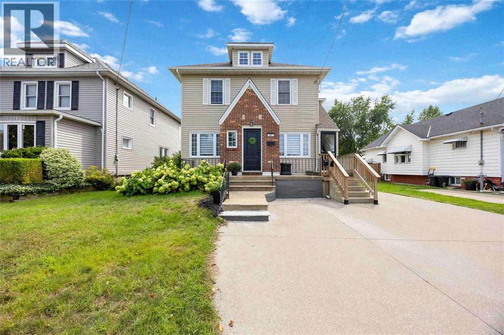 207 Victoria Avenue East, Point Edward, Ontario  N7V 1H7 - Photo 1 - 26021074