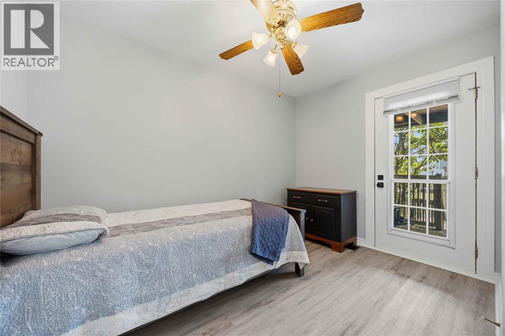 207 Victoria Avenue East, Point Edward, Ontario  N7V 1H7 - Photo 16 - 26021074