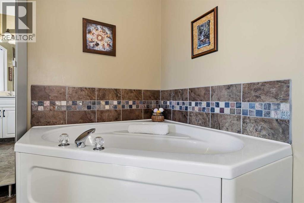68 Patina Point SW, Calgary, Alberta  T3H 3J7 - Photo 23 - A2340777