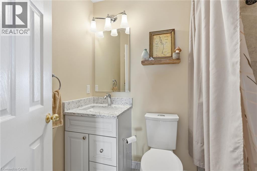 8 Slater Court, Waterdown, Ontario  L8B 0K8 - Photo 16 - 40859110