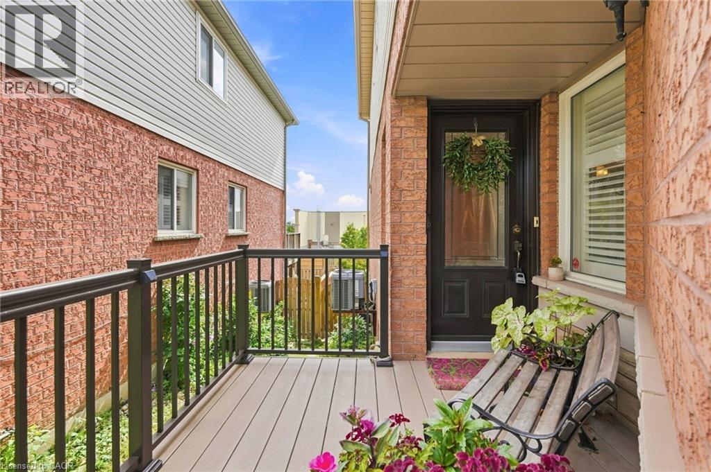 8 Slater Court, Waterdown, Ontario  L8B 0K8 - Photo 39 - 40859110