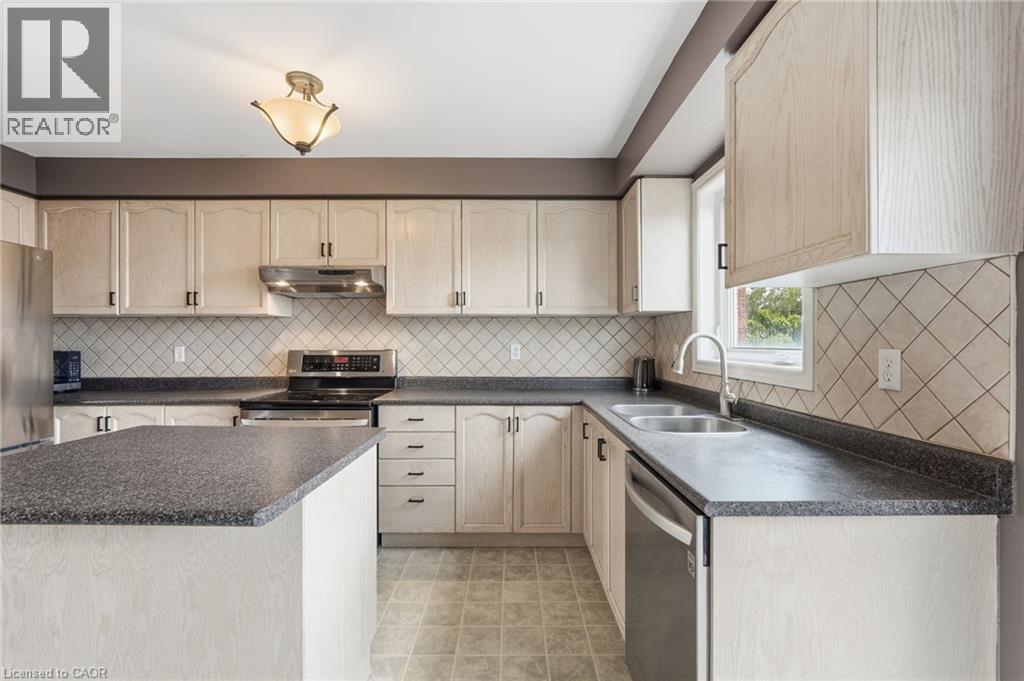 8 Slater Court, Waterdown, Ontario  L8B 0K8 - Photo 9 - 40859110