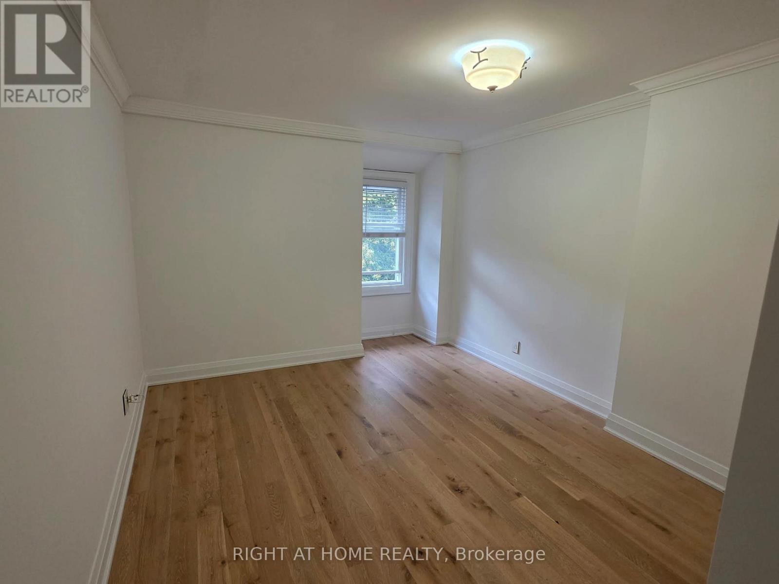 Main - 154 Davisville Avenue, Toronto, Ontario  M4S 1E8 - Photo 23 - C13723454