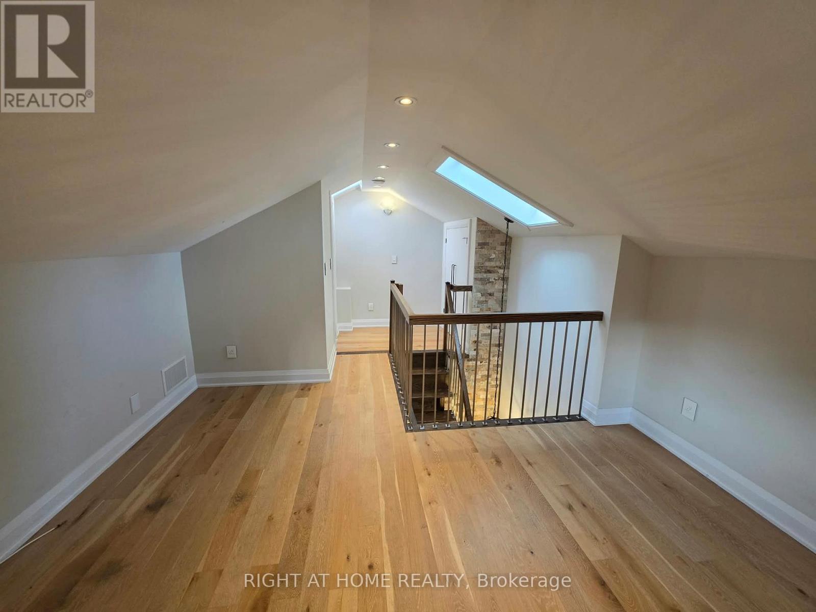 Main - 154 Davisville Avenue, Toronto, Ontario  M4S 1E8 - Photo 28 - C13723454