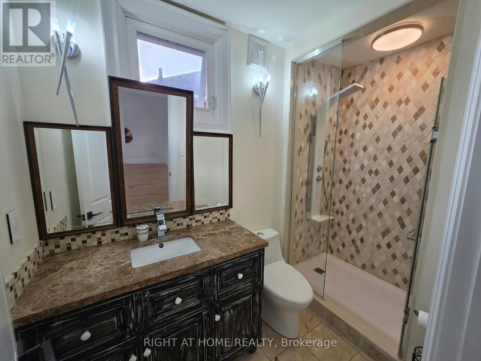Main - 154 Davisville Avenue, Toronto, Ontario  M4S 1E8 - Photo 30 - C13723454